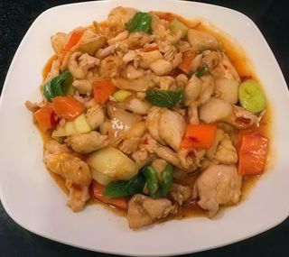 Pollo con guindillas