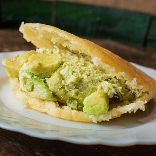 Arepa Reina Pepiada