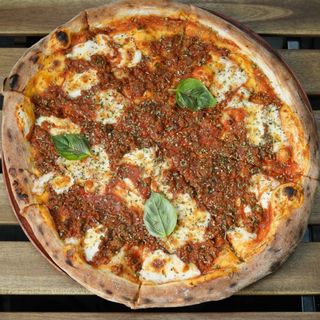 Pizza Boloñesa 30 Cm.