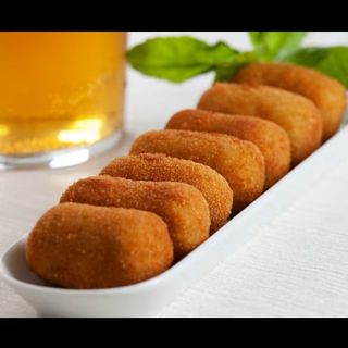 Croquetas de pollo 1/2.