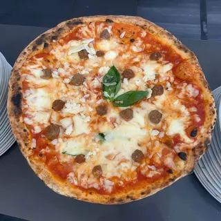 Pizza ragú (36 x 36 cm.)