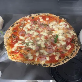 Pizza prosciutto e funghi (36 x 36 cm.)