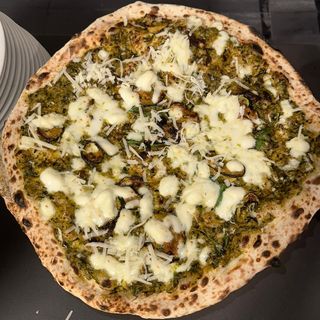 Pizza nerano (30 x 30 cm.)