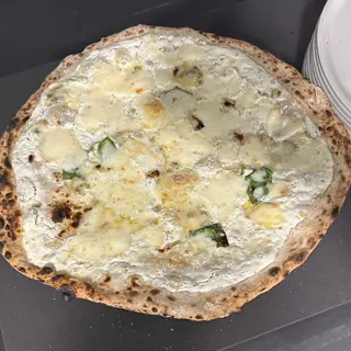 Pizza 4 formaggi ( 36x36 cm)