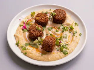 Mini Falafel con Hummus