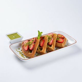 Waffle de Pistacho y fresa