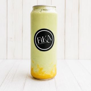 Ice matcha mango latte