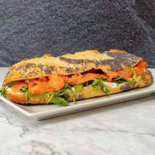 Bocadillo De Salmón