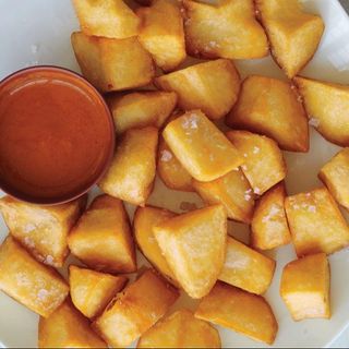 Patata bravas