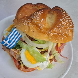 Biftekia (hamburguesa griega)