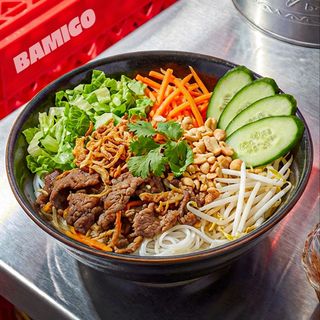 Bo Bun (Fideos de Arroz con Ternera)