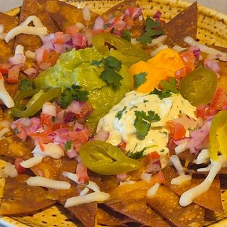 Tapa De Nachos Con Guacamole