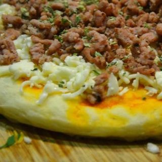 PIZZA ESPECIAL + PATATAS + REFRESCO