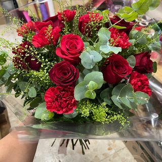 Ramo Rosas y claveles