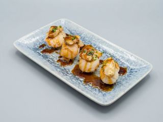 Nigiri De Vieira Con Foie (2 Pzs.)