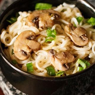 187. Mushroom Noodles (V)