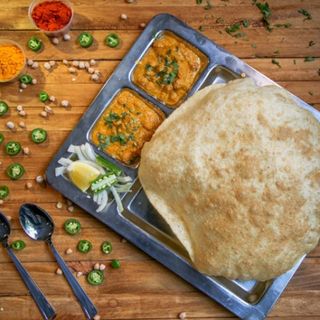 172. Channa Batura (V)