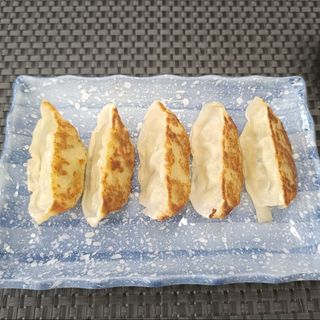 21. GYOZA DE POLLO A LA PLANCHA  X5