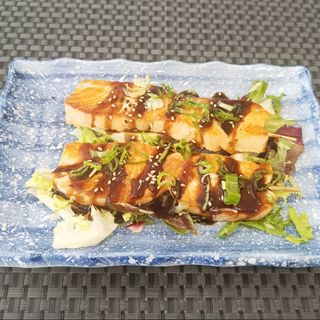 27.YAKITORI DE SALMÓN X2