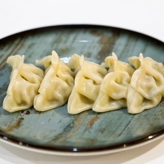 30. GYOZA DE GAMBAS AL VAPOR  X5