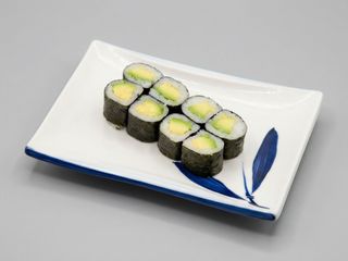 162.HOSOMAKI AGUACATE X8