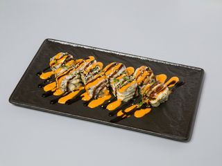 170.HOSOMAKI SALMÓN TEMPURA X8