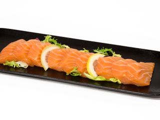 181.SASHIMI DE SALMÓN X9