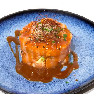 189.TARTAR SALMÓN AGUACATE