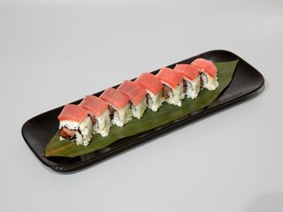 209.ATÚN URAMAKI ROLL X8