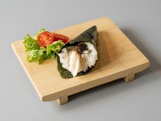 175.TEMAKI PEZ MANTEQUILLA Y TRUFA X1