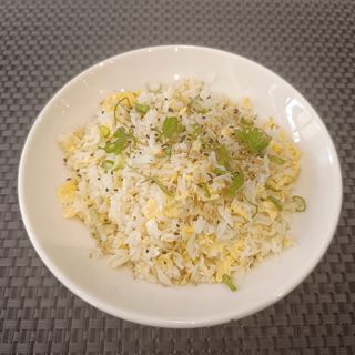 49. ARROZ FRITO CON HUEVO