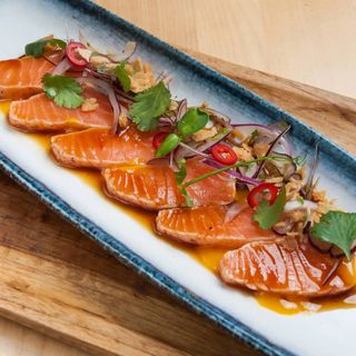 185.TATAKI DE SALMÓN X9