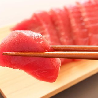 180.SASHIMI DE ATÚN X9