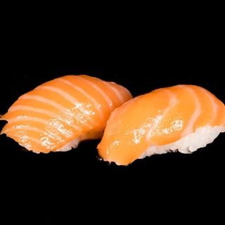 143.NIGIRI DE SALMON X2