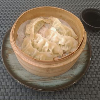 29. GYOZA DE CARNE AL VAPOR X5