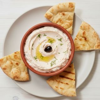 Tapa De Taramosalata Con Pan Pita