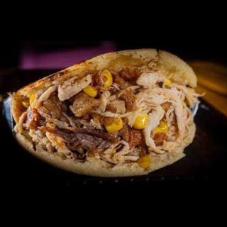 Arepa con todo