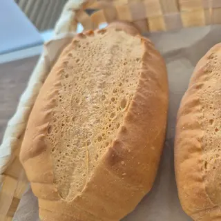 Bocadillo spianata calabra y stracchino