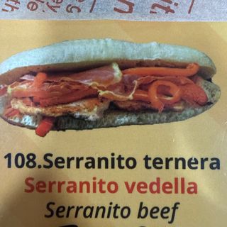 Bocadillo de Serranito de ternera