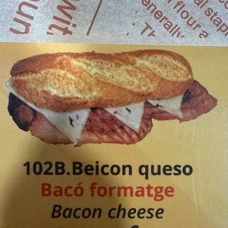 Bocadillo de Bacon con queso