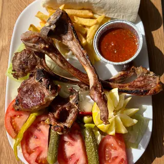 Shashlik de cordero (300 g.)