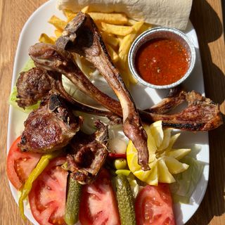 Shashlik de cordero (300 g.)