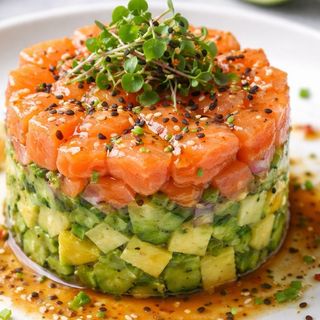 Tartar de salmón y aguacate