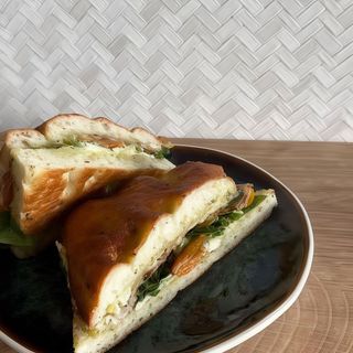 Bocadillo casero  pan focaccia