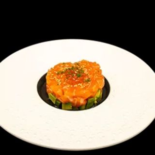 Tartar de salmón con aguacate