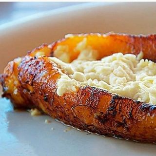 Platano maduro con queso