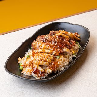 Arroz frito con pato asado