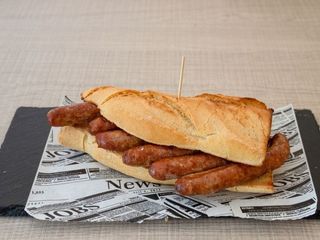 Bocadillo longaniza