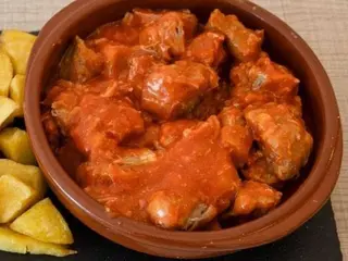Magro con tomate