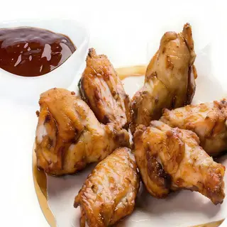 Menú alitas de pollo (6 uds.)